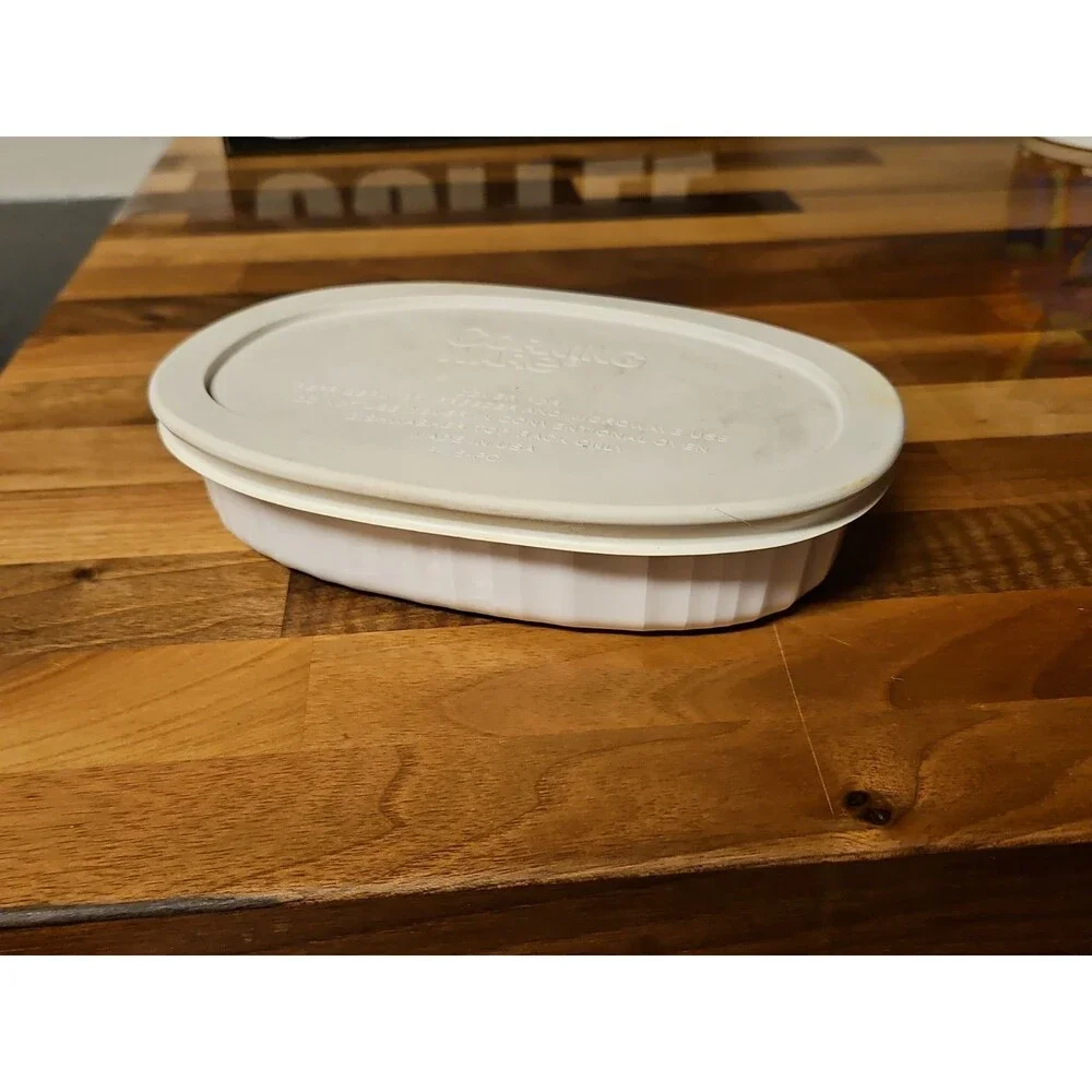 Vintage Corning Ware French White F-15-B Oval Casserole Dish 15oz w Lid